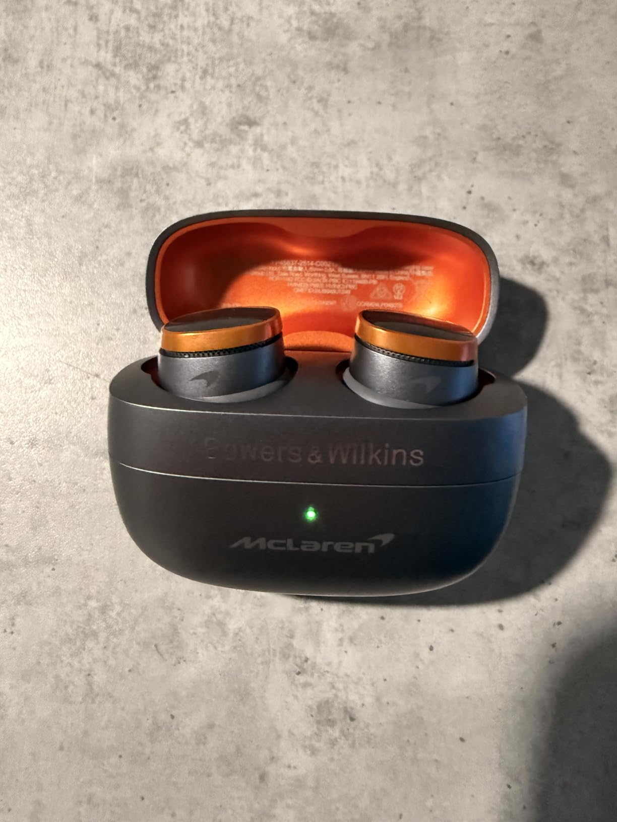 Bowers & Wilkins Pi8 In-Ear-Kopfhörer Schwarz mit ANC