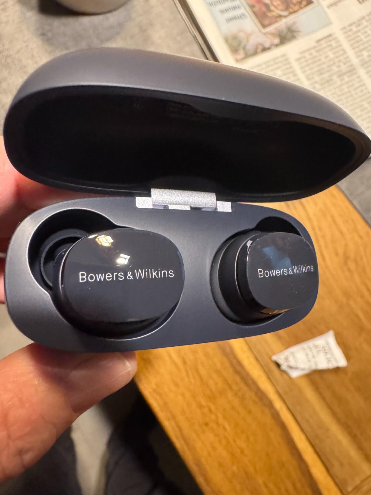 Bowers & Wilkins Pi6 True-Wireless-Kopfhörer Schwarz mit ANC