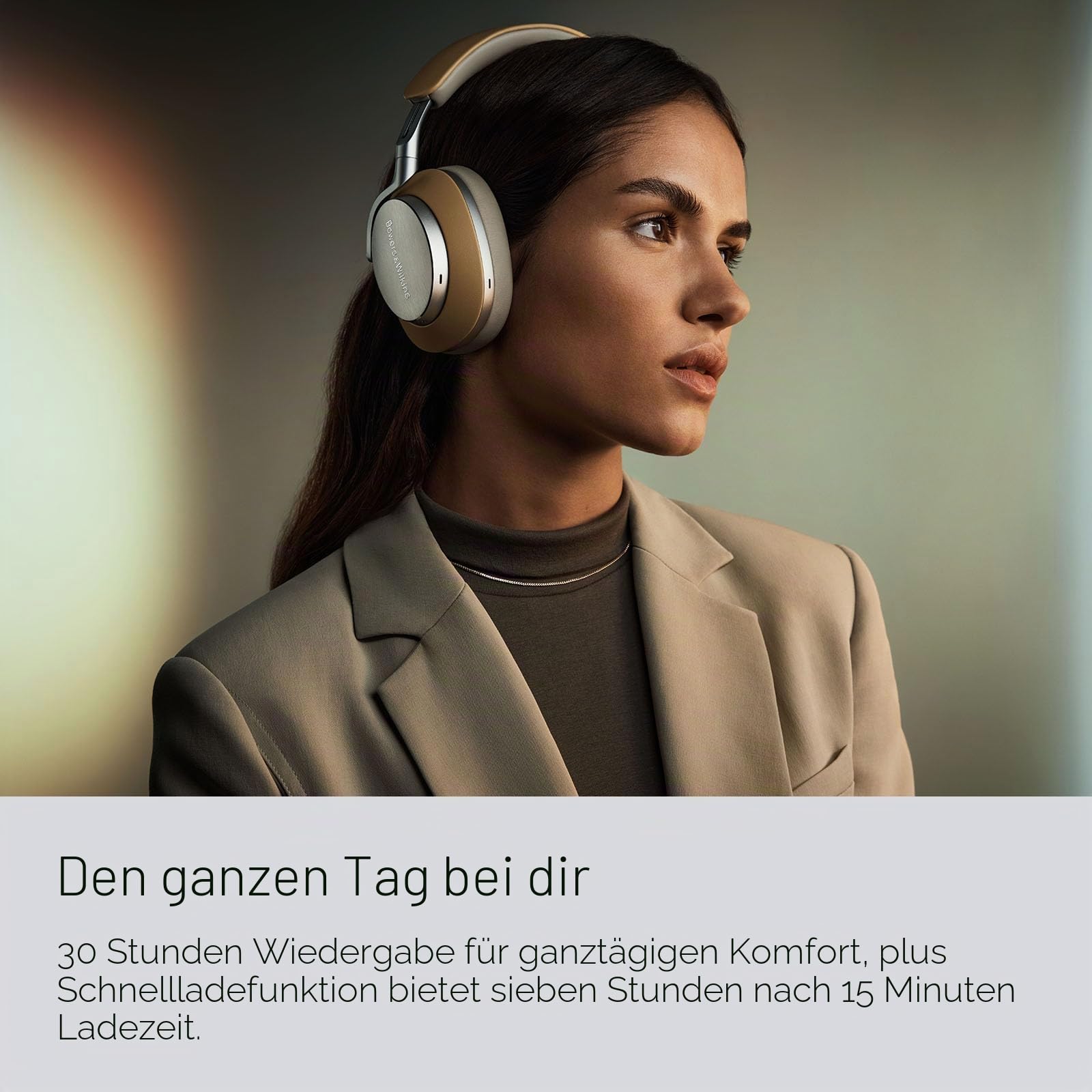 Bowers & Wilkins Px8 Over-Ear-Kopfhörer Beige mit ANC