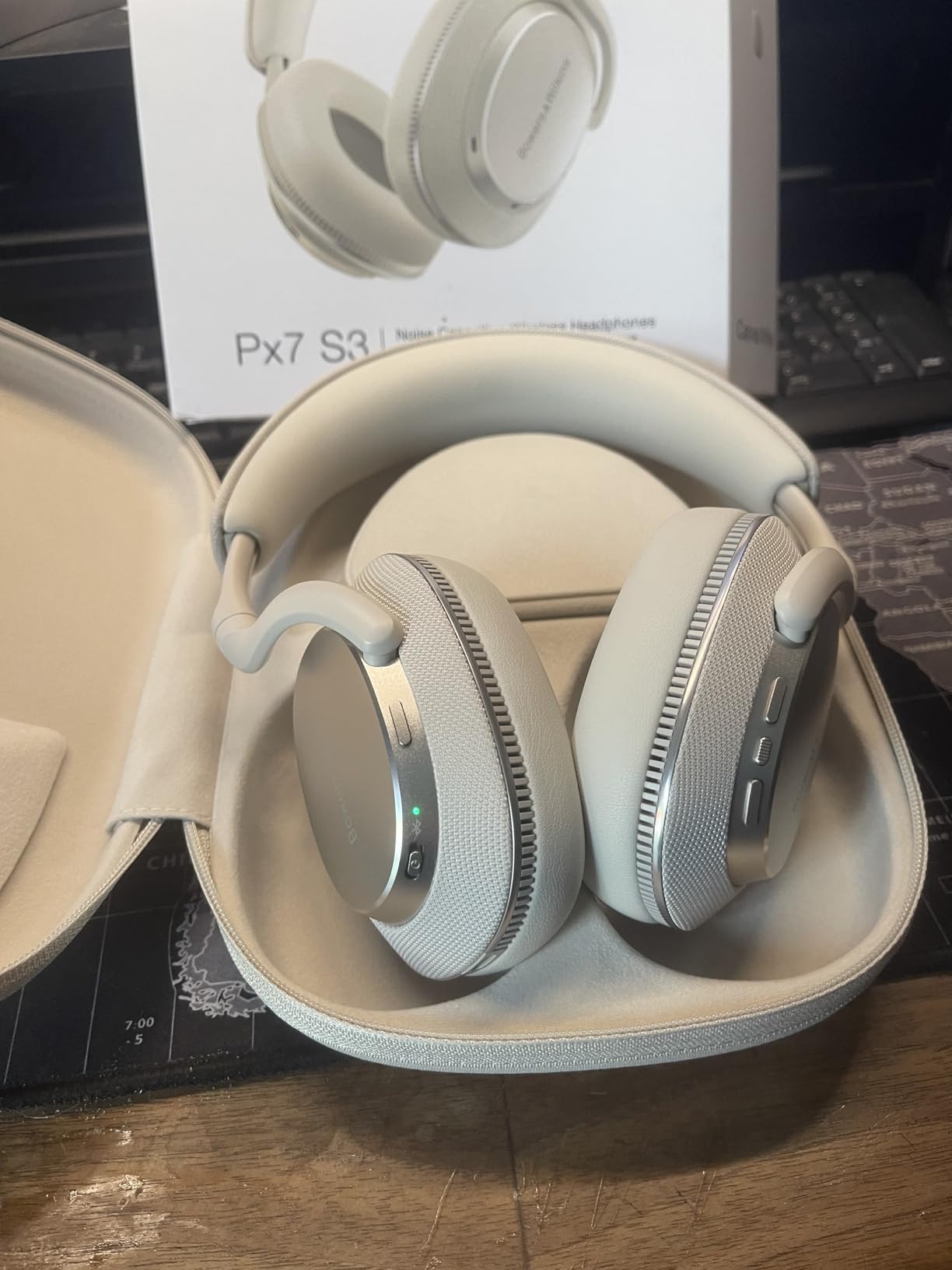 Bowers & Wilkins Px7 S3 Over-Ear-Kopfhörer Weiß mit ANC